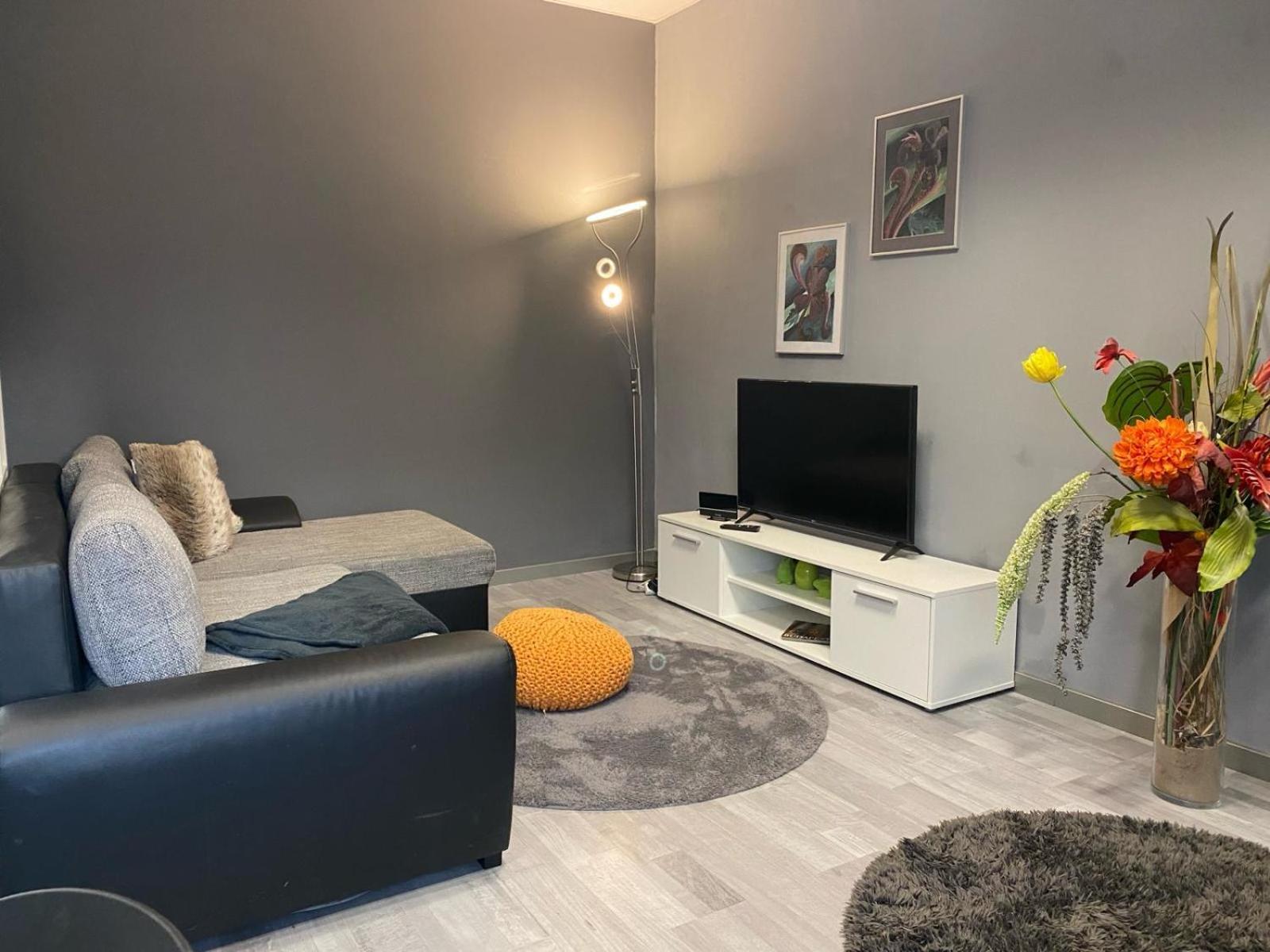 Studio 2 Mit Gemeinschaftsraeumen, Tiefgarage Leipzig Buitenkant foto